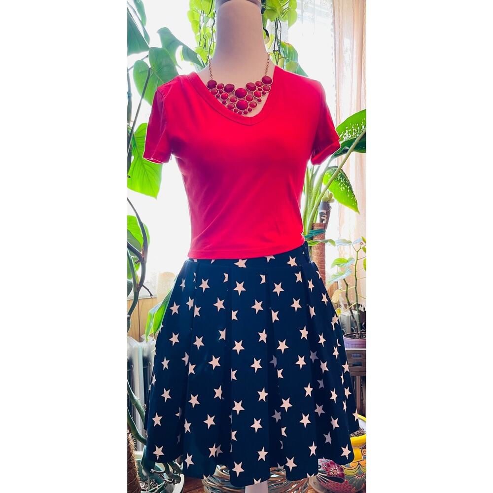 4th Of July Outfit! Size Sm Navy Polka dot Skirt W Pockets Red Necklace & Tee
